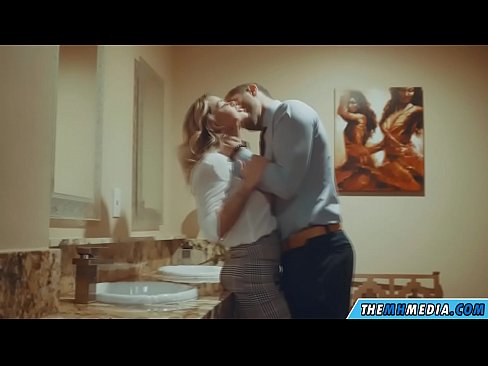 ❤️ Kad te prsata plavuša zavede u javnom toaletu ️ Prelijepi porno na bs.wassell.ru ❤